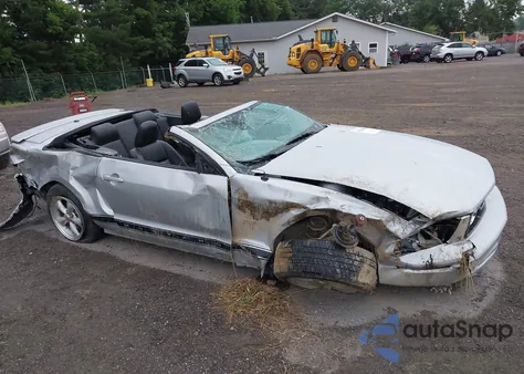 2007 Ford Mustang z USA, uszkodzony, nr VIN 1ZVHT84N975355659